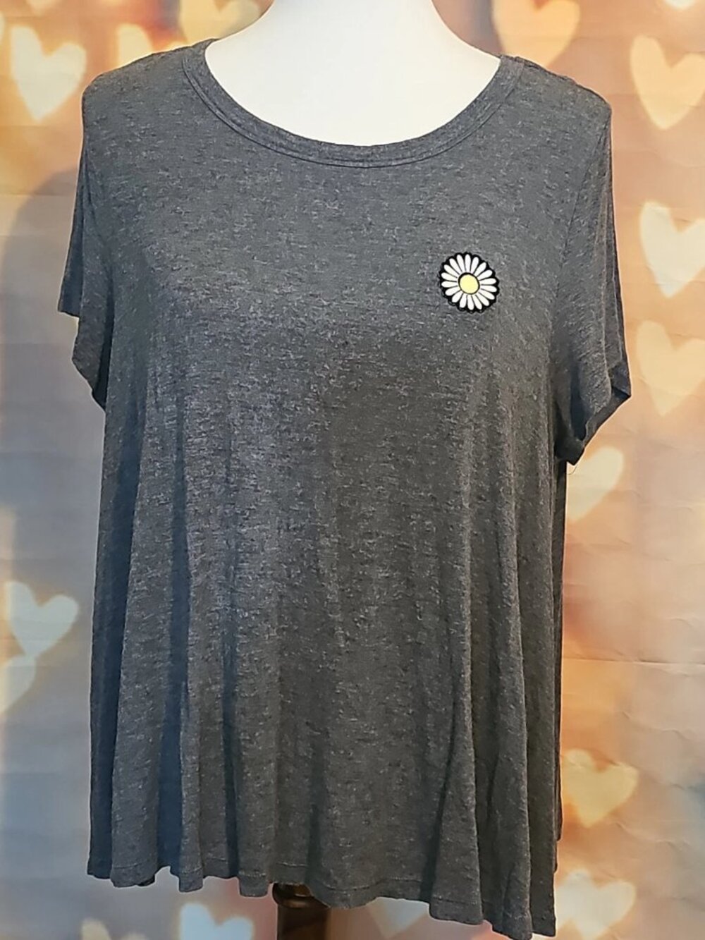 American Eagle Soft Sexy TShirt Womens Charcoal Gray Daisy Patch Short Sleeve XL